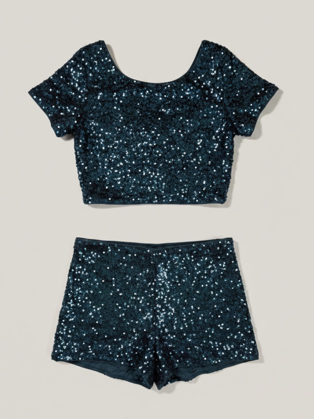 NWOT Forever 21 Short Sleeve Cropped Sequin‎ Top & Matching Cropped Micro Shorts